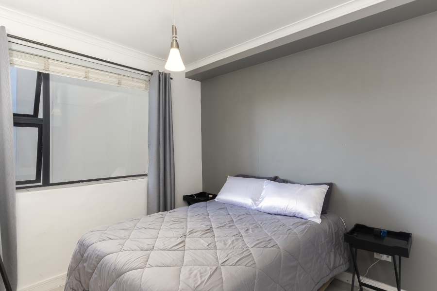 To Let 1 Bedroom Property for Rent in Paardevlei Western Cape